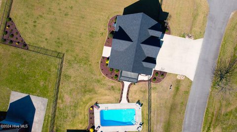 A home in Lake Waccamaw