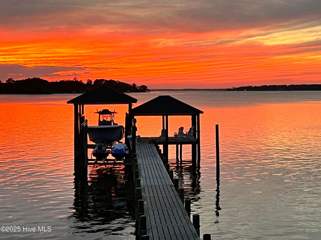 Photo of 221 Creek Road, Beaufort, NC 28516 (MLS # 100512725)