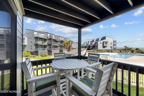 A home in North Topsail Beach