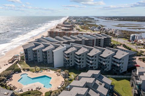 A home in North Topsail Beach