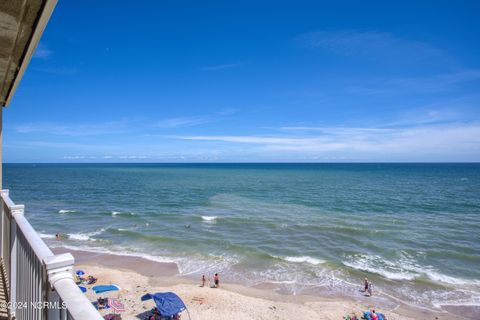 A home in North Topsail Beach