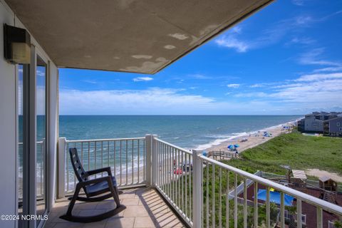 A home in North Topsail Beach