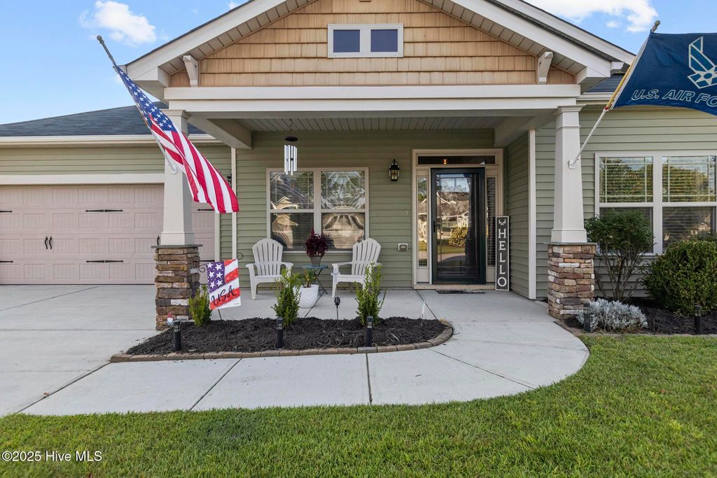 Photo of 122 Farmstead Place, Maple Hill, NC 28454 (MLS # 100529925)