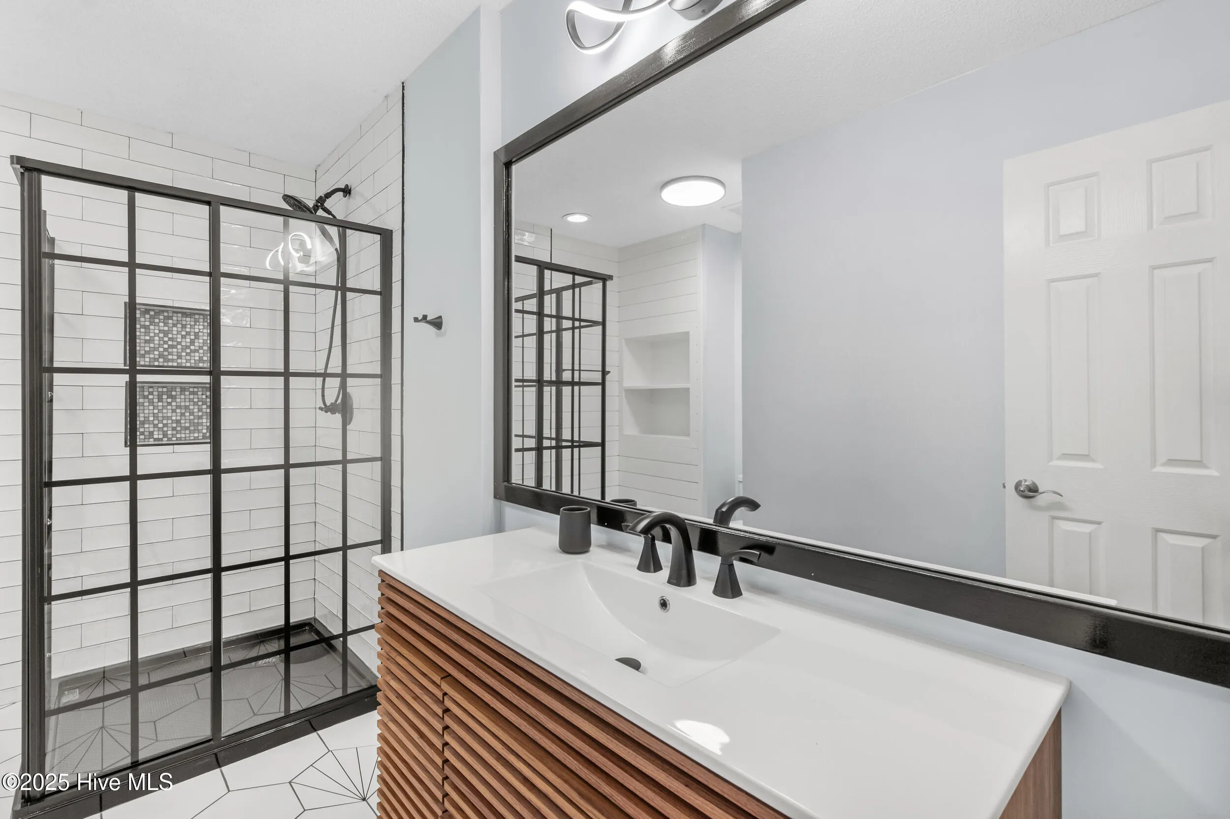 Wilmington, North Carolina 28409, United States, 3 Bedrooms Bedrooms, ,3 BathroomsBathrooms,Residential,Active,99060