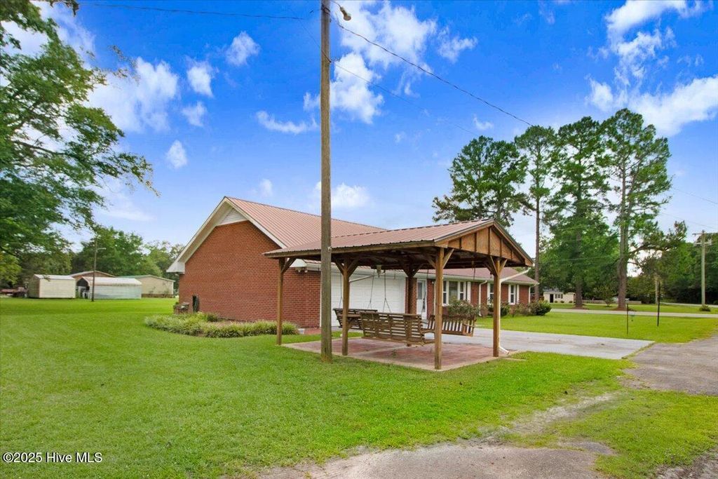 Photo of 580 Koonce Fork Road, Richlands, NC 28574 (MLS # 100517314)