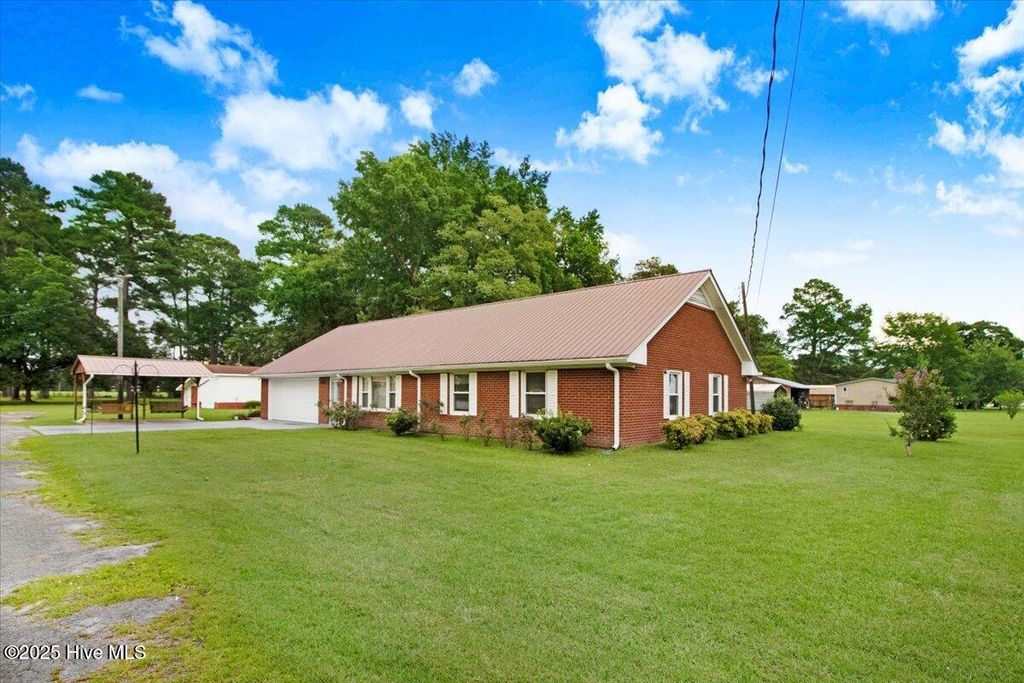 Photo of 580 Koonce Fork Road, Richlands, NC 28574 (MLS # 100517314)