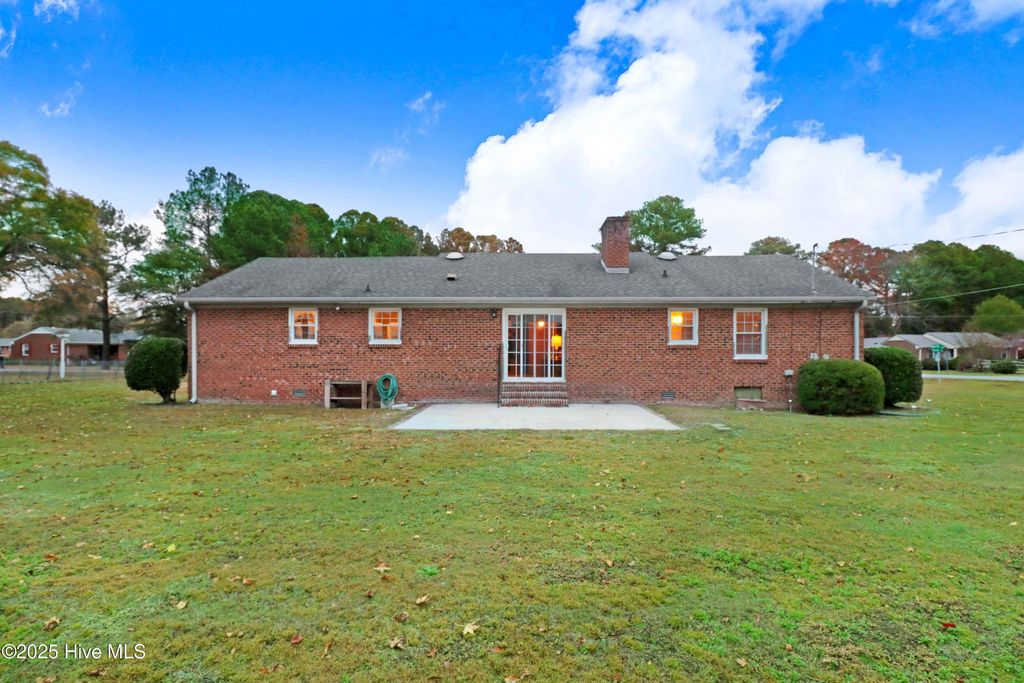 Photo of 102 Myrtle Road, Goldsboro, NC 27534 (MLS # 100519895)