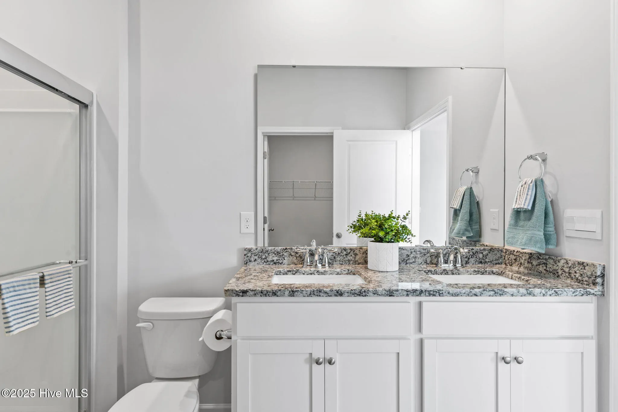 Wilmington, North Carolina 28411, United States, 2 Bedrooms Bedrooms, ,2 BathroomsBathrooms,Residential,Active,210209