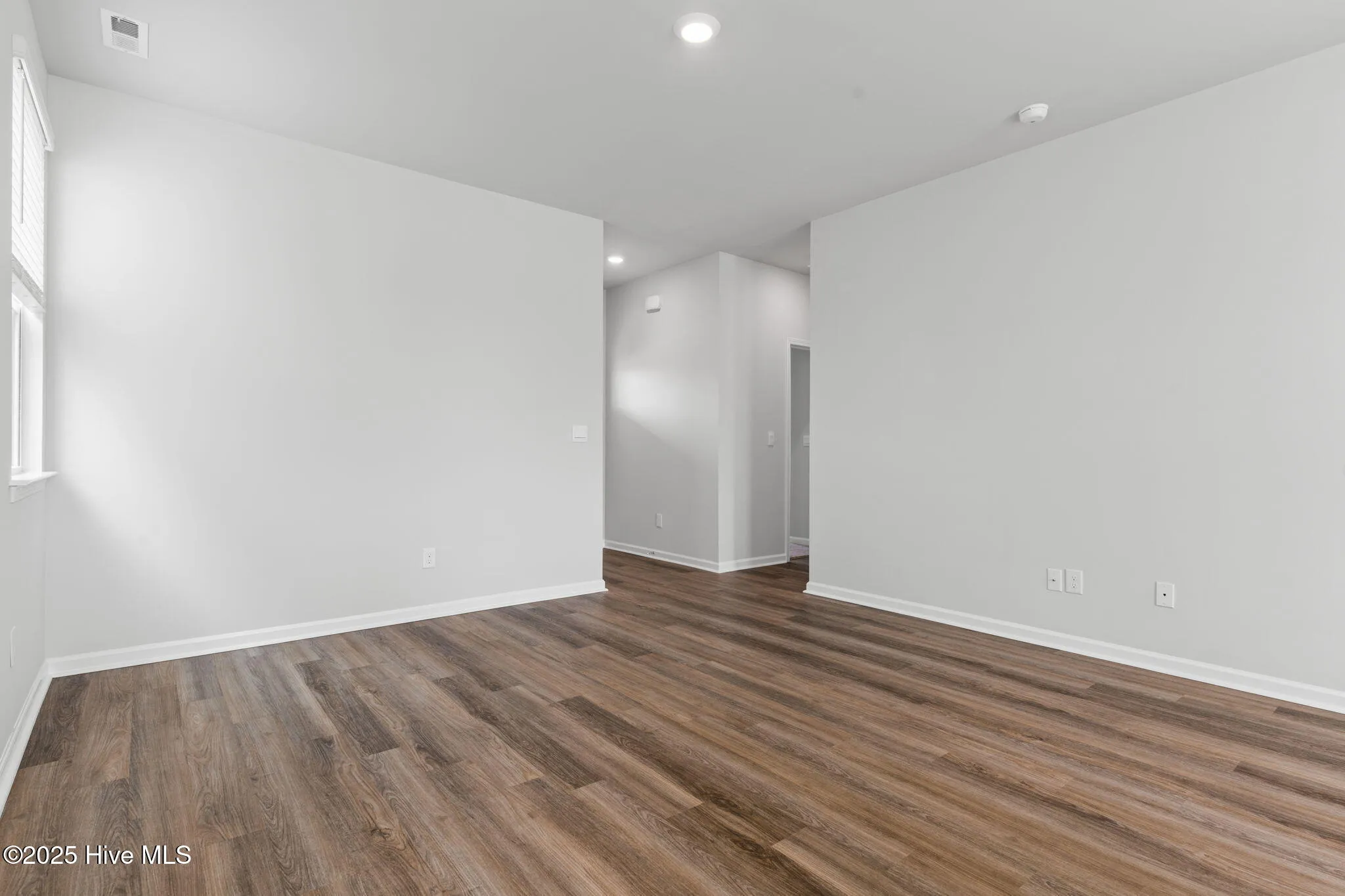 Wilmington, North Carolina 28411, United States, 2 Bedrooms Bedrooms, ,2 BathroomsBathrooms,Residential,Active,210209