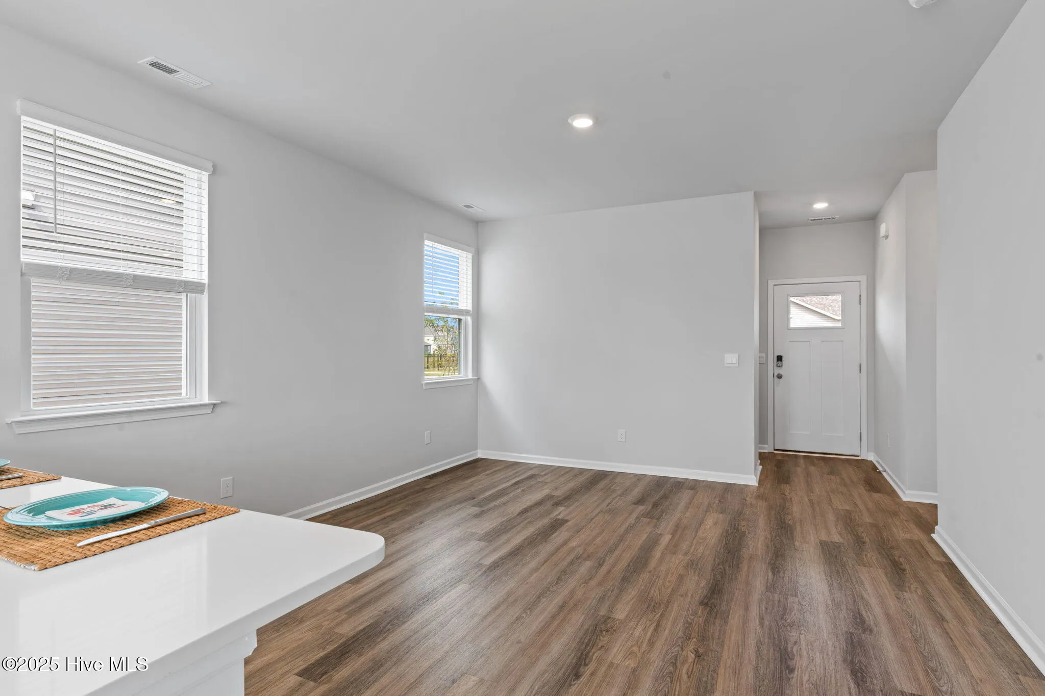 Wilmington, North Carolina 28411, United States, 2 Bedrooms Bedrooms, ,2 BathroomsBathrooms,Residential,Active,210209