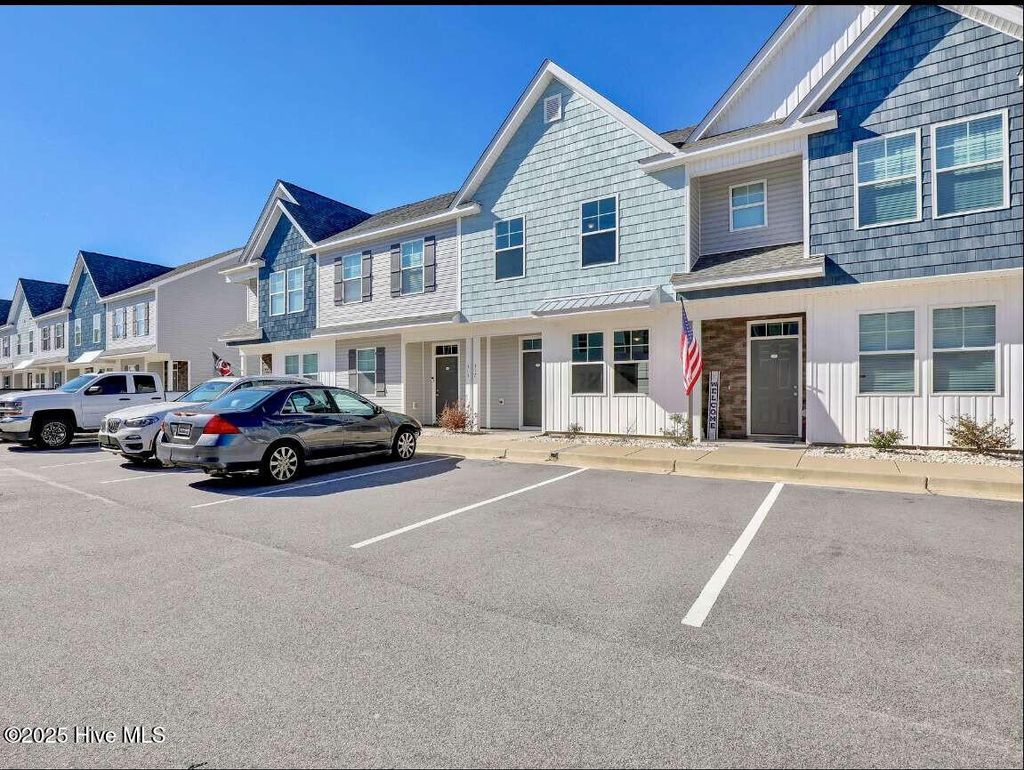 Photo of 317 Starfish Lane, Sneads Ferry, NC 28460 (MLS # 100543353)