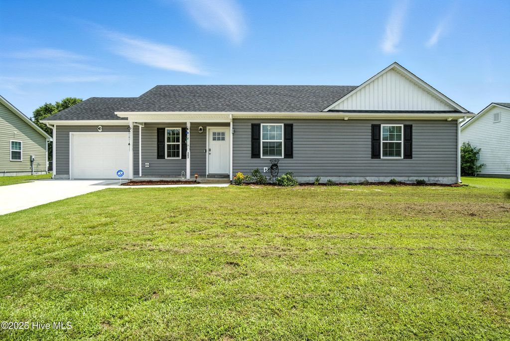Photo of 302 Kristin Street, Elizabeth City, NC 27909 (MLS # 100522475)