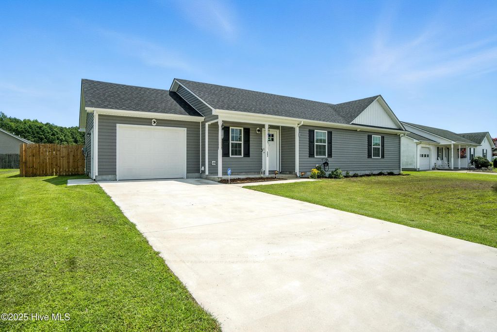 Photo of 302 Kristin Street, Elizabeth City, NC 27909 (MLS # 100522475)