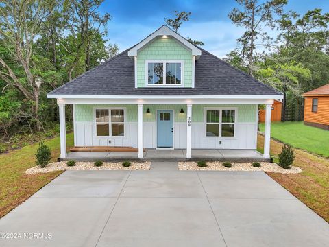 A home in Oak Island