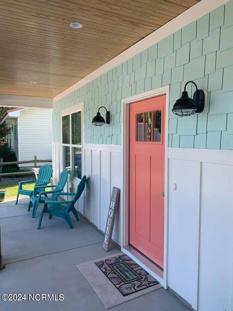 A home in Oak Island