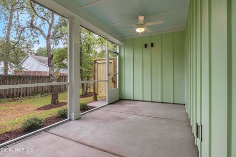 A home in Oak Island