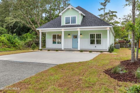 A home in Oak Island