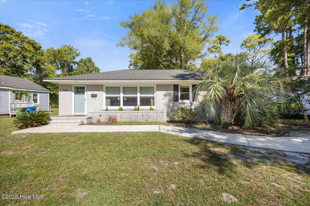 Photo of 708 Rosemont Avenue, Wilmington, NC 28403 (MLS # 100528295)