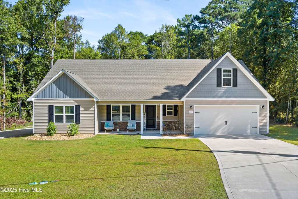 Photo of 207 Morse Drive, Hubert, NC 28539 (MLS # 100528188)