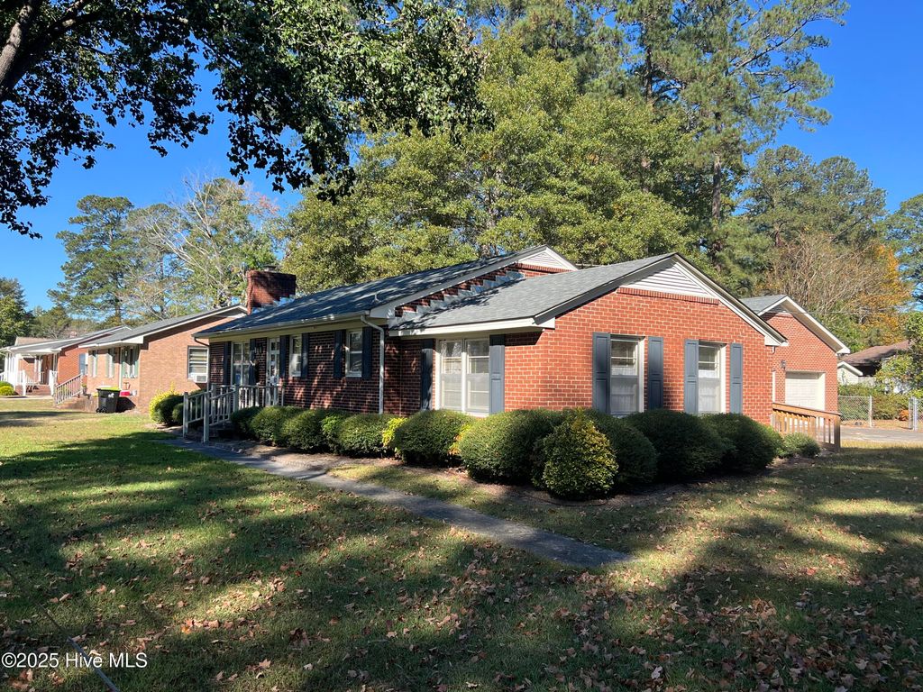 Photo of 238 Nelson Street, Bethel, NC 27812 (MLS # 100537391)