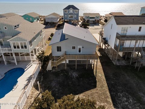 A home in Oak Island