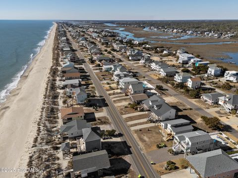 A home in Oak Island