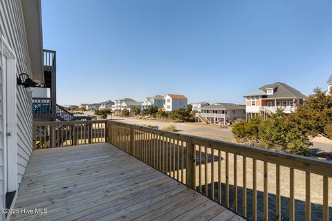 A home in Oak Island