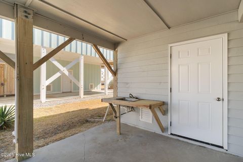 A home in Oak Island