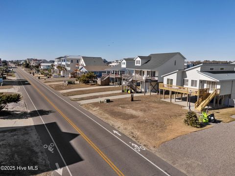 A home in Oak Island