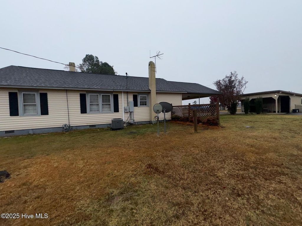 Photo of 402 S Main Street, Salemburg, NC 28385 (MLS # 100543486)