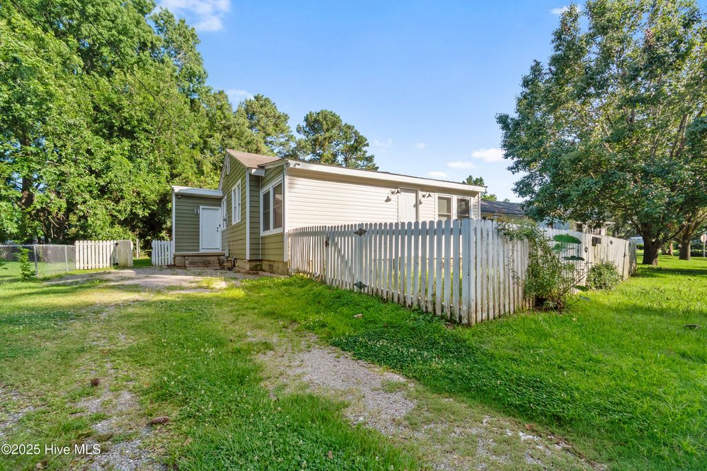 Photo of 200 S Shore Drive, Jacksonville, NC 28540 (MLS # 100518739)