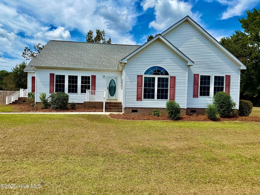 Photo of 3114 Franklin Street, Farmville, NC 27828 (MLS # 100501951)