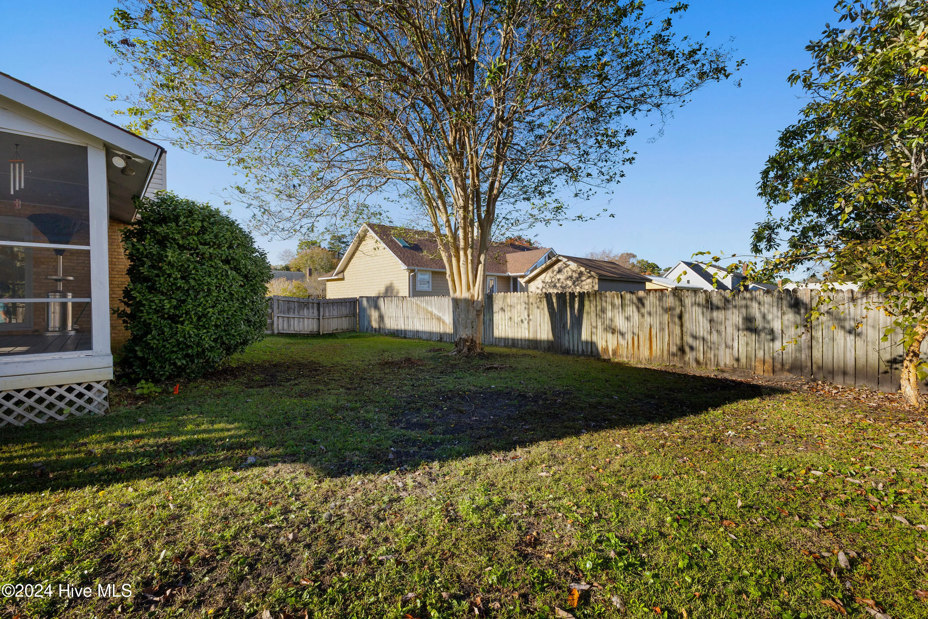 Wilmington, North Carolina 28409, United States, 3 Bedrooms Bedrooms, ,2 BathroomsBathrooms,Residential,Pending,30620