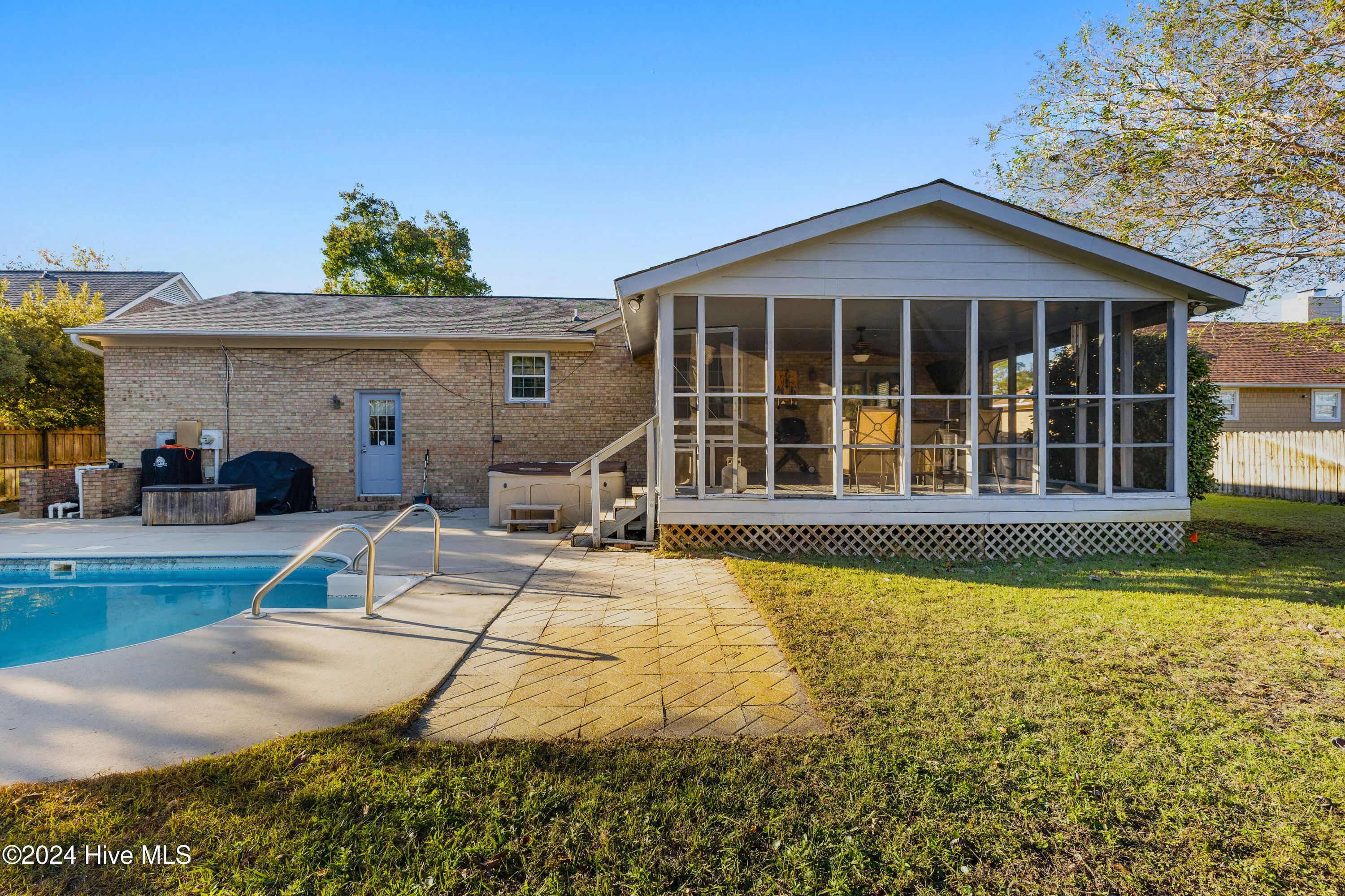 Wilmington, North Carolina 28409, United States, 3 Bedrooms Bedrooms, ,2 BathroomsBathrooms,Residential,Pending,30620