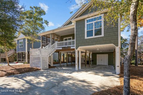 A home in Oak Island