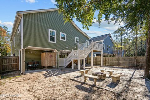 A home in Oak Island