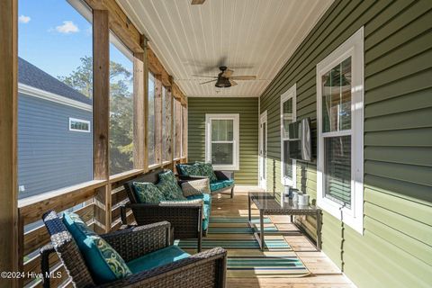 A home in Oak Island