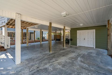 A home in Oak Island