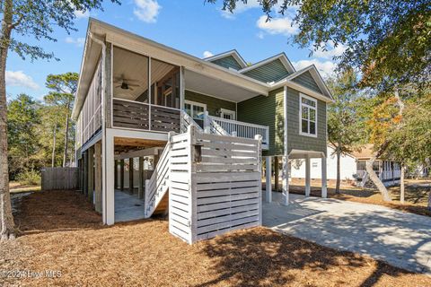 A home in Oak Island