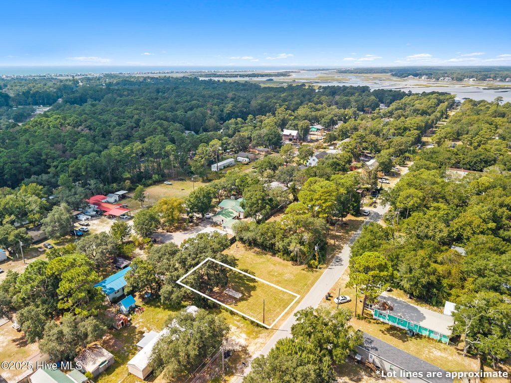 Photo of 673 Harbor Drive SE, Bolivia, NC 28422 (MLS # 100532291)