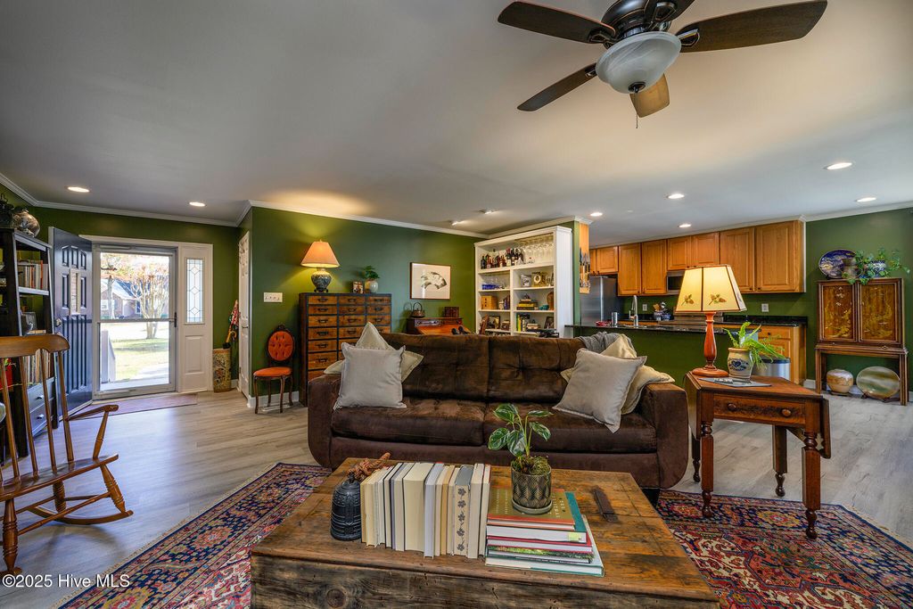 Photo of 318 Magellan Drive, New Bern, NC 28560 (MLS # 100542278)