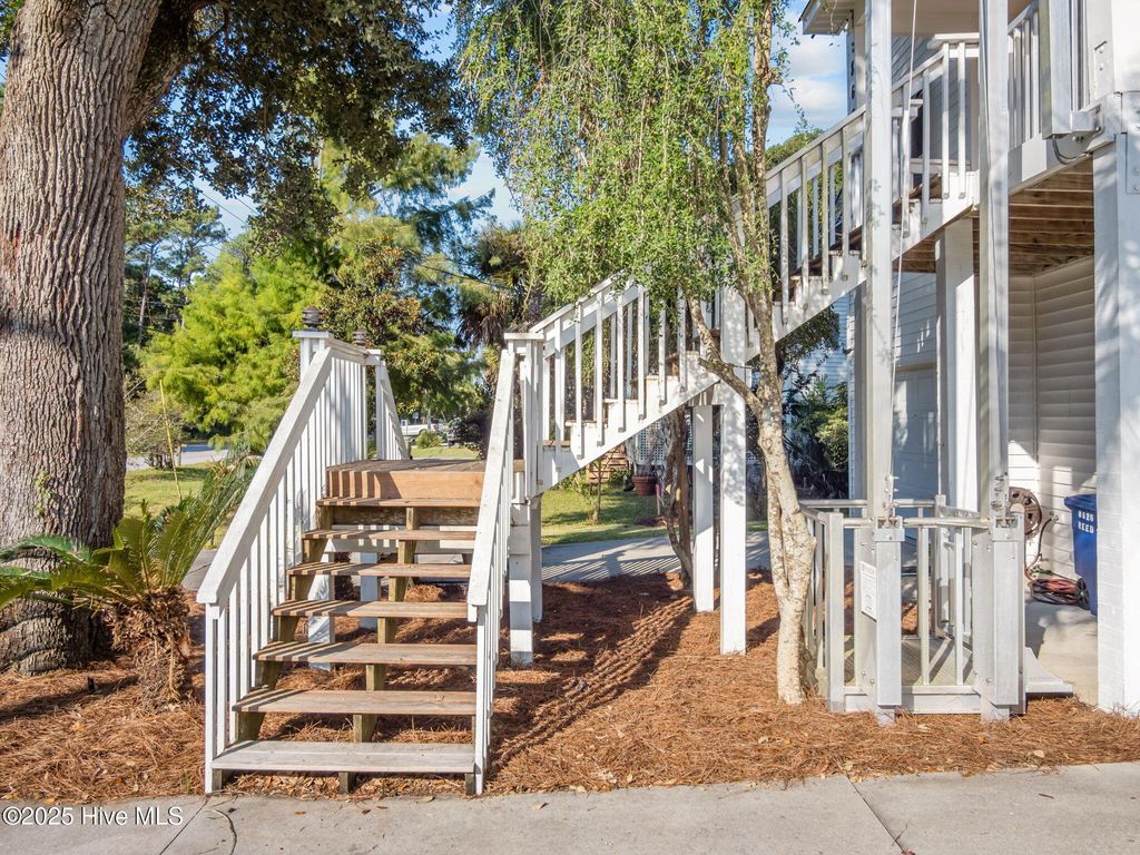 Photo of 8626 Reed Drive, Emerald Isle, NC 28594 (MLS # 100536740)