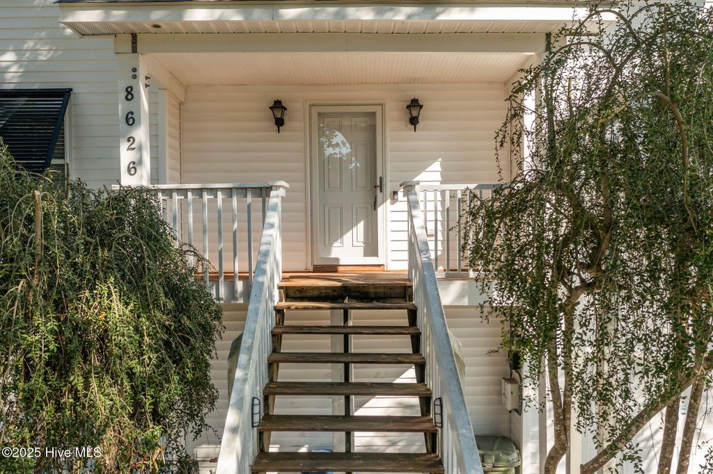 Photo of 8626 Reed Drive, Emerald Isle, NC 28594 (MLS # 100536740)