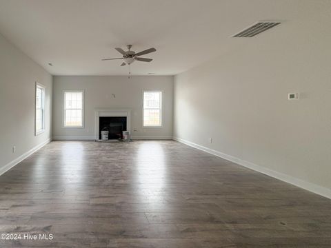 A home in Sneads Ferry