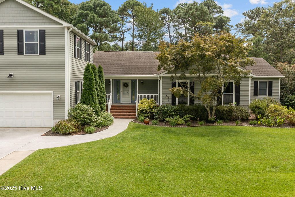 Photo of 113 Fairway Dr W Drive W, Morehead City, NC 28557 (MLS # 100526880)