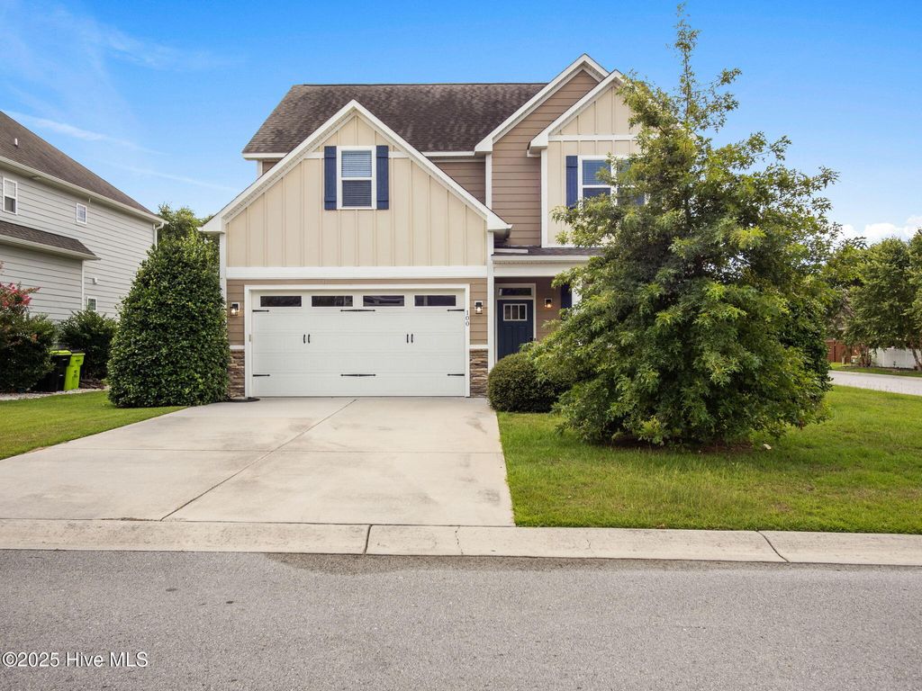 Photo of 100 Abaco Drive E, Cedar Point, NC 28584 (MLS # 100522137)