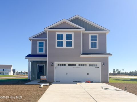 909 Wild Azalea Way Hubert NC 28539