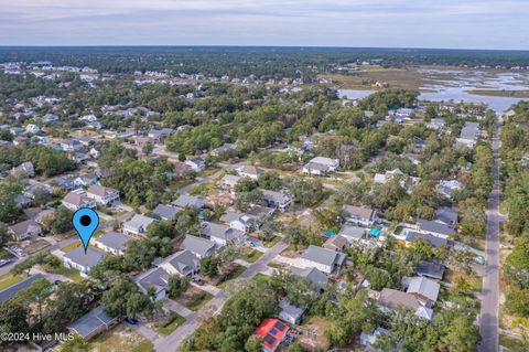 A home in Oak Island