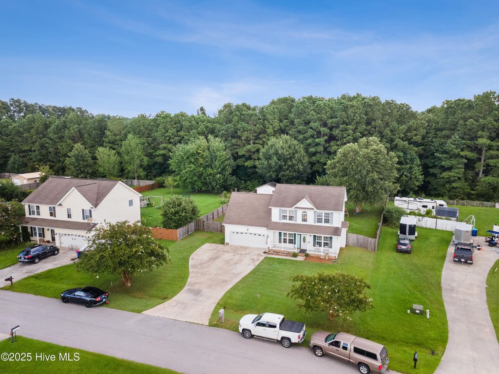 Photo of 129 Azalea Plantation Boulevard, Maysville, NC 28555 (MLS # 100527121)