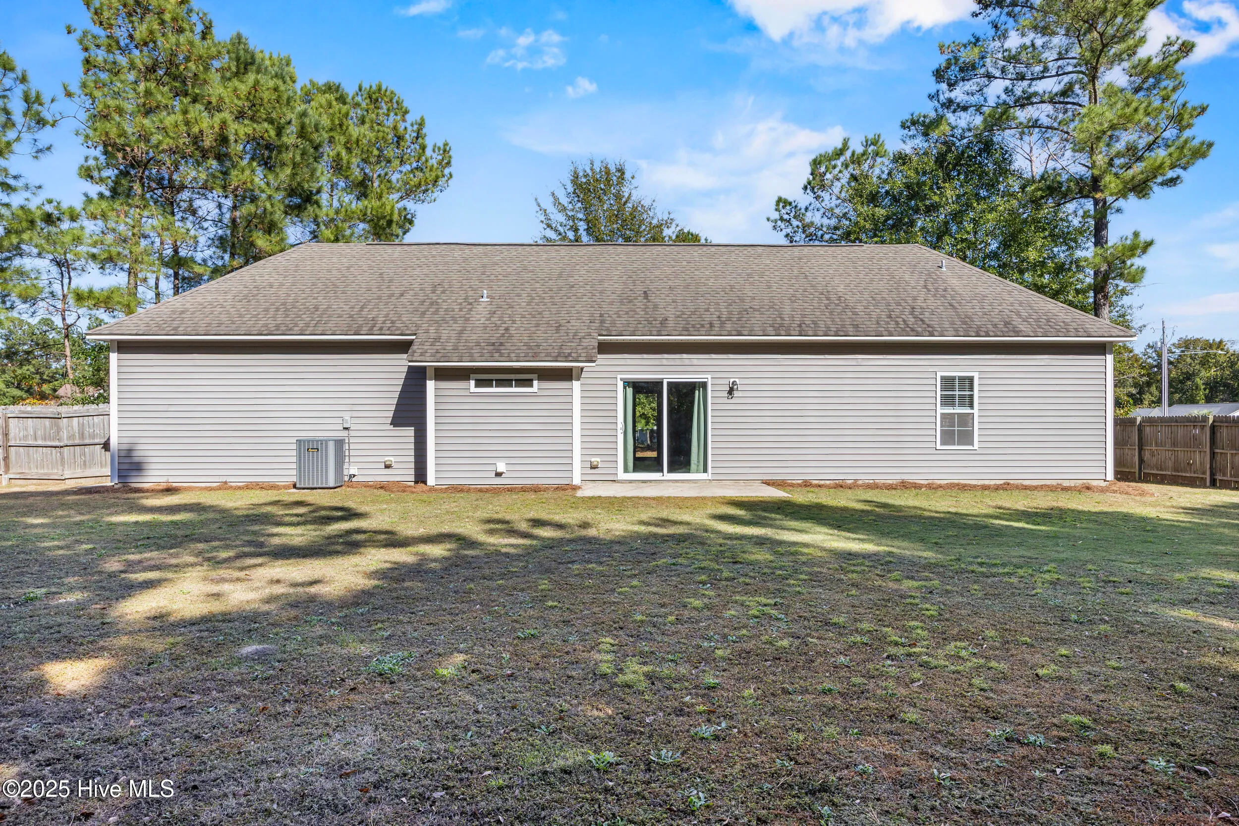 Leland, North Carolina 28451, United States, 3 Bedrooms Bedrooms, ,2 BathroomsBathrooms,Residential,Pending,230862